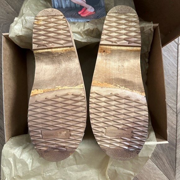 Kit + Clogs Studio Natural + Onyx Two-Tone Low Fält Clog - Picture 11 of 15